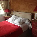 Le Saint Aubin- Maison D Hotes Dans Ce Monastere Du 16 Siecle Amfreville-la-Campagne