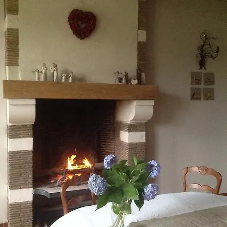 Le Saint Aubin- Maison D Hotes Dans Ce Monastere Du 16 Siecle