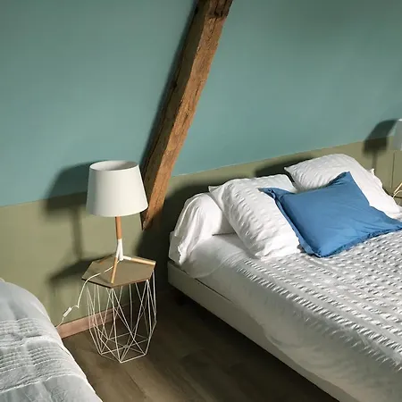 Le Saint Aubin- Maison D Hotes Dans Ce Monastere Du 16 Siecle Pensión 3*