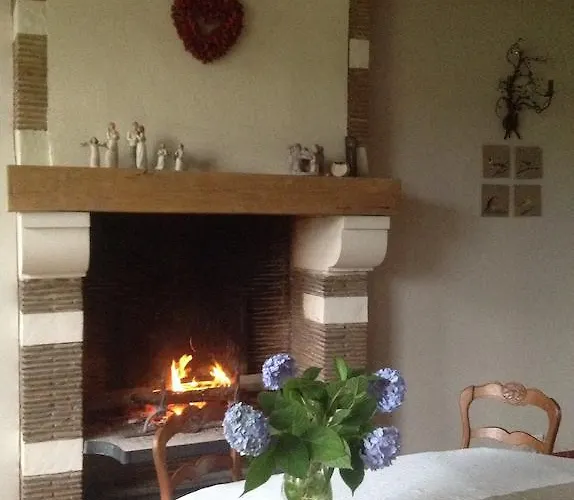 Le Saint Aubin- Maison D Hotes Dans Ce Monastere Du 16 Siecle