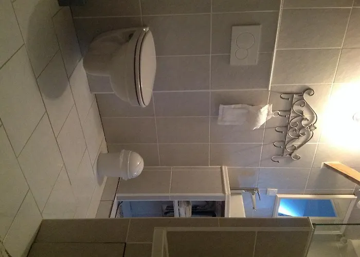 Guest house Le Saint Aubin- Maison D Hotes Dans Ce Monastere Du 16 Siecle Amfreville-la-Campagne