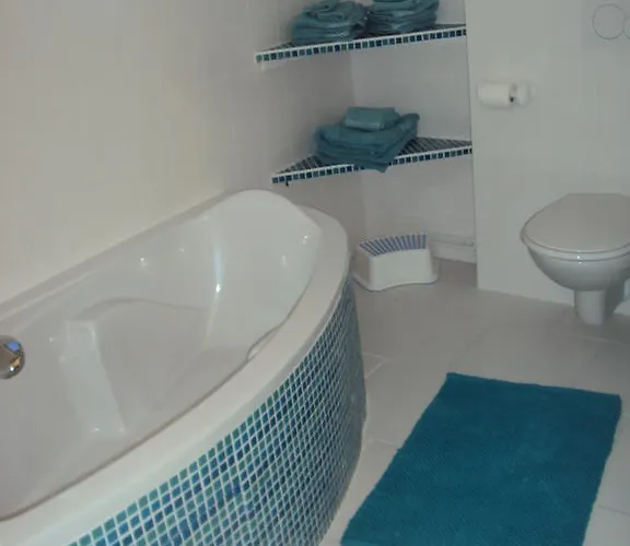 Le Saint Aubin- Maison D Hotes Dans Ce Monastere Du 16 Siecle